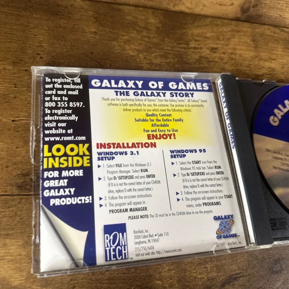 Galaxy of Games PC CD-Rom 1997 (Over 300 Arcade, Casino, Action, Board & More)